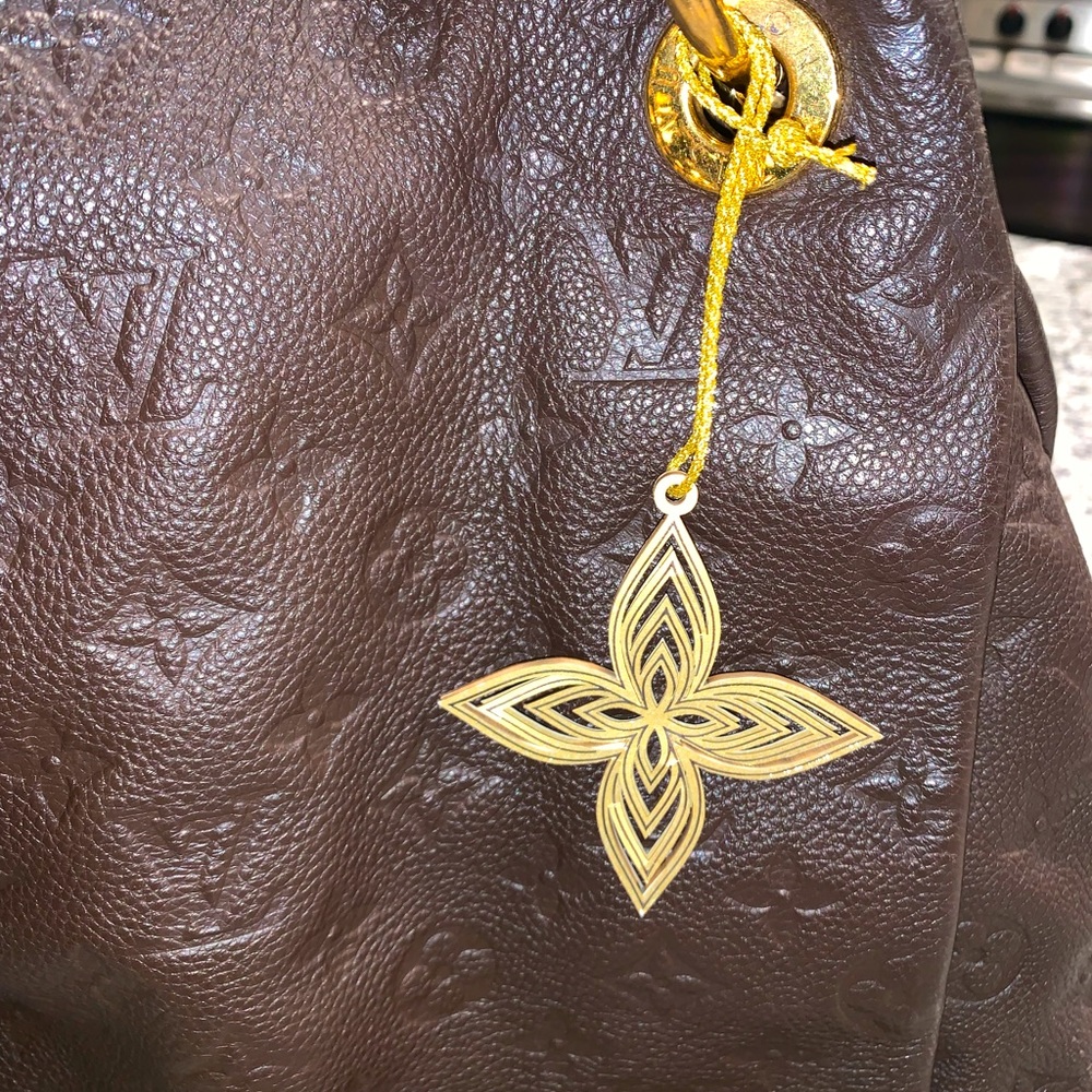 Louis Vuitton Christmas ornament from Advent Calendar✨